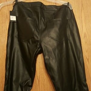 Faux leather jeggings