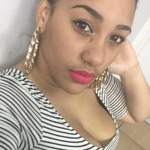 Meet your Posher, Yesica