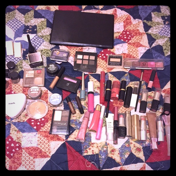Make up bundle