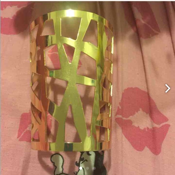 Cuff bracelet