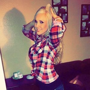 Meet your Posher, Crystal