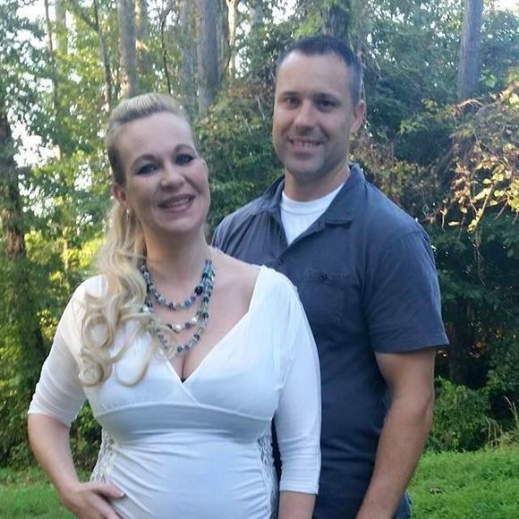 Meet your Posher, Melissa - Picture 1 of 1