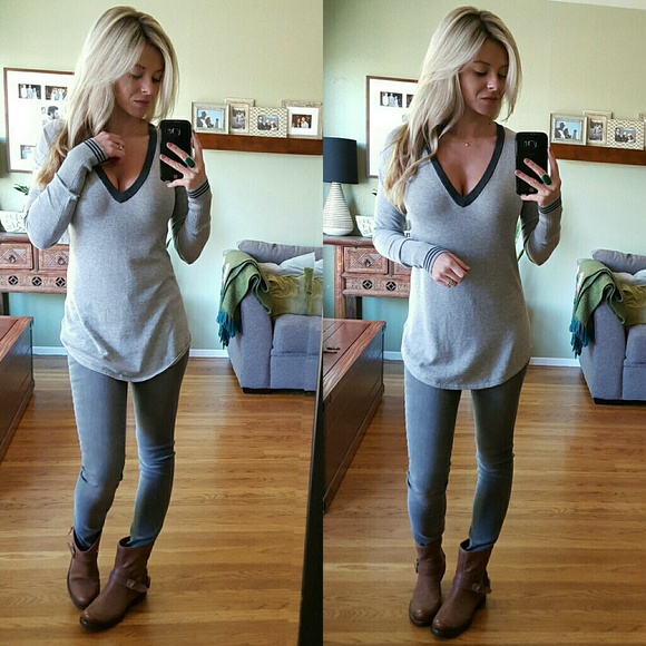 RESERVED Heather Gray & Charcoal V-Neck - Picture 4 of 4