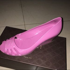 Gucci rubber sandals used authentic with box