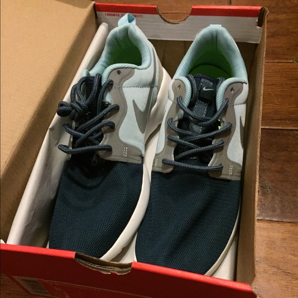 Nike roshe run hyperfuse(new) - Picture 2 of 4