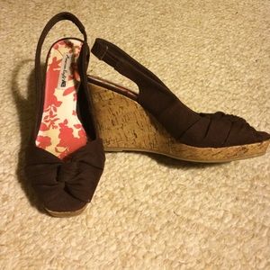 Wedge shoes
