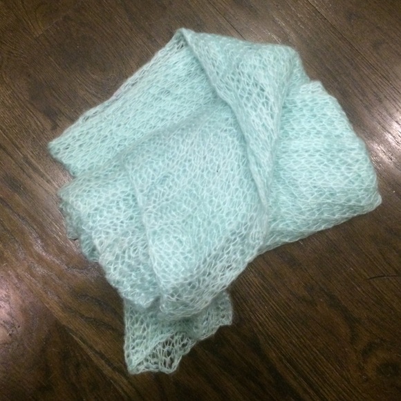 Fluffy Seafoam H&M Scarf