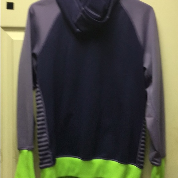 Nike running jacket - Picture 2 of 4
