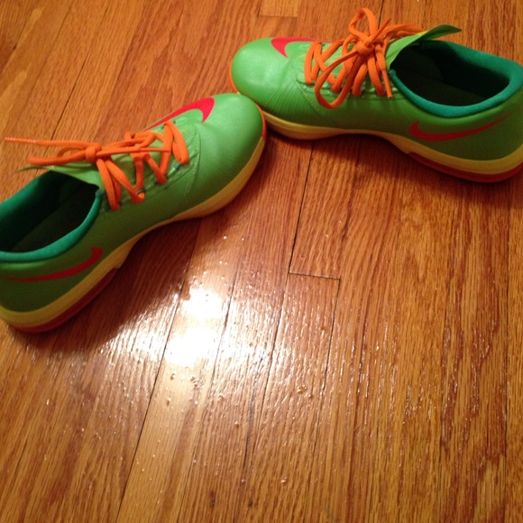 Colorful Nike's - Picture 2 of 3