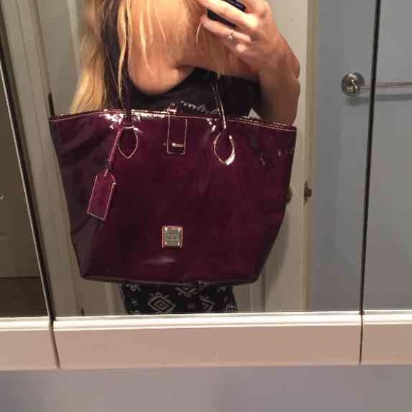 Dooney and bourke plum tote - Picture 2 of 4