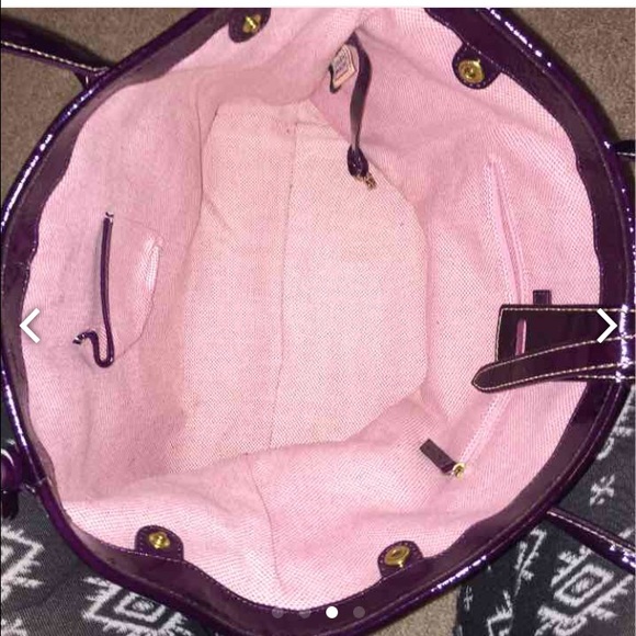 Dooney and bourke plum tote - Picture 4 of 4