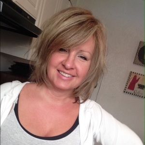 Meet your Posher, Angela