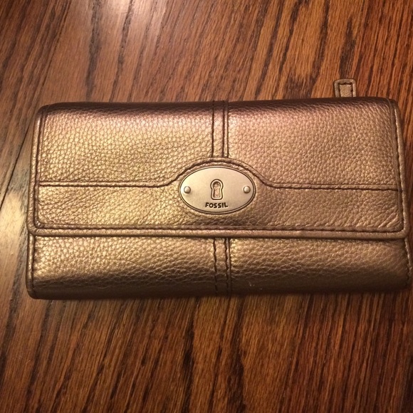 Metallic gold Fossil wallet