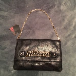 ✨Price Reduction ✨G by Guess Black Clutch