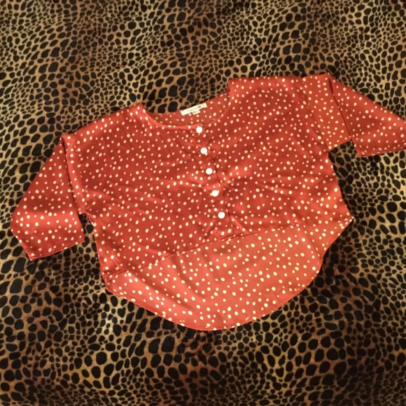 Hi-Low Crop Top - Picture 3 of 4