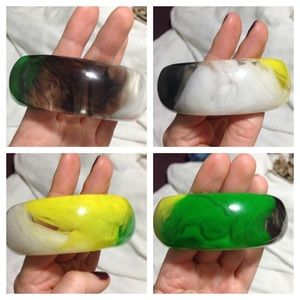 🎉11/21 HP!!🎉 Bright accent bangle