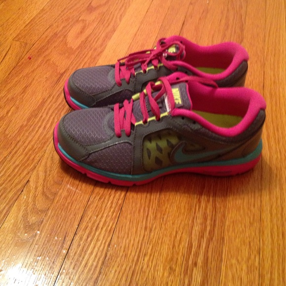 Running sneakers