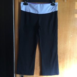 Lululemon Gather and Crow Crops