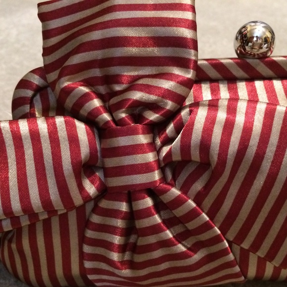 🚺Francesca's Stripped Clutch - Picture 2 of 2