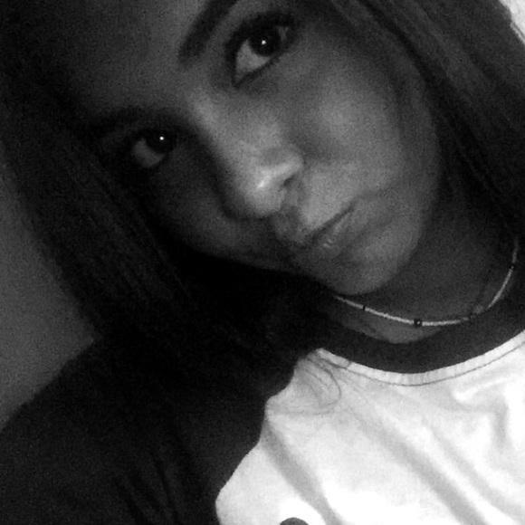 Meet your Posher, Lina - Picture 1 of 1