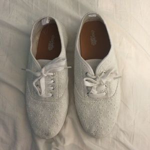 "Lace" patterned Shoes!