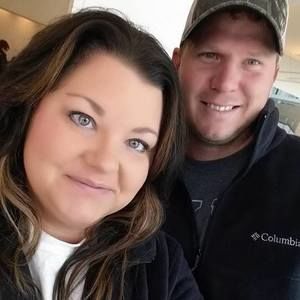 Meet your Posher, Lora