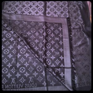 Louis Vuitton scarf