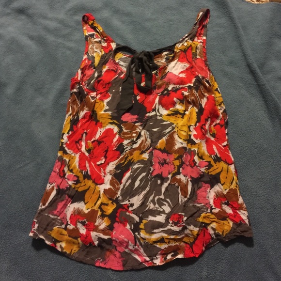 Floral blouse - Picture 3 of 3