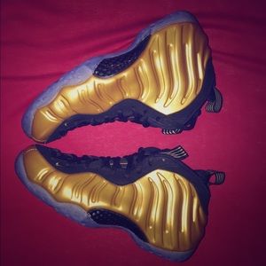 SOLD ✔️💯Mettalic gold foamposite