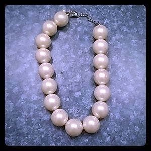 Pearl neckalace