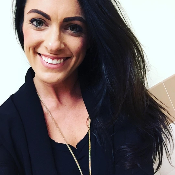 Meet your Posher, Stephanie - Picture 1 of 1