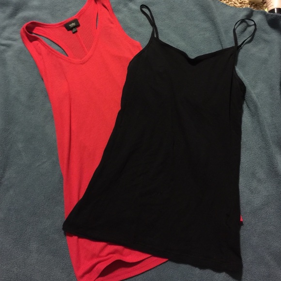 Two tanks tops! - Picture 1 of 3