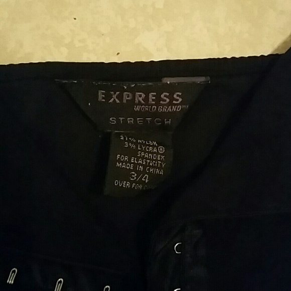 Cute top!! - Picture 3 of 4
