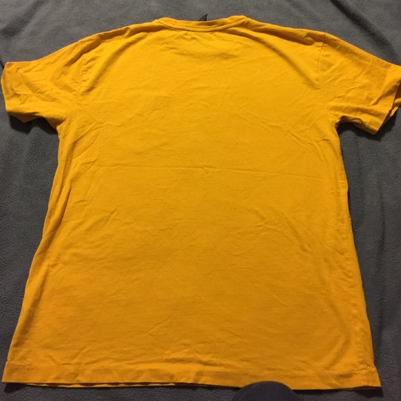 Yellow polo shirt! - Picture 4 of 4