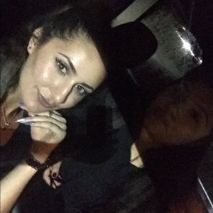 Meet your Posher, Azar