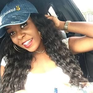 Meet your Posher, Janay