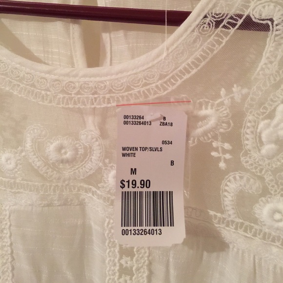 Embroidered Mesh Panel Top - Picture 2 of 4