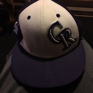 Woman's Colorado Rockies flat billed hat