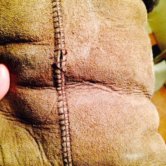 Extra ugg pics - Picture 2 of 3