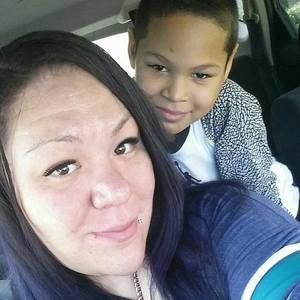 Meet your Posher, Noemi