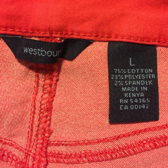 Red capris - Picture 2 of 3