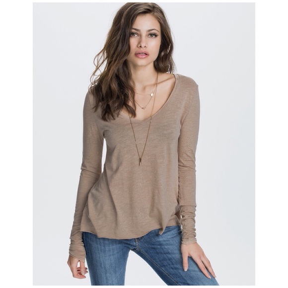 V-neck long sleeve - Picture 2 of 5