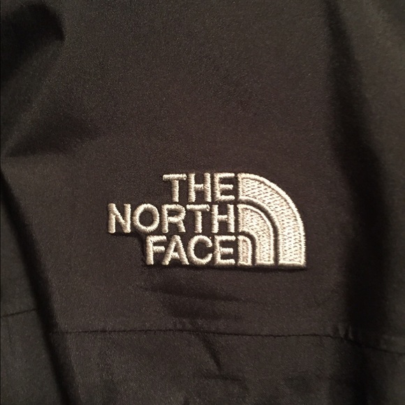North face Women's XL snow jacket.