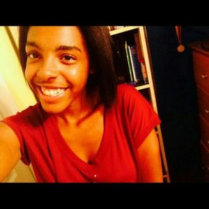 Meet your Posher, Makayla