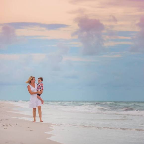 Meet your Posher, Holly - Picture 1 of 1