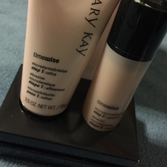 Mary Kay time wise bundle - Picture 2 of 3