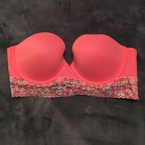 ✨Price Reduction ✨PINK by VS strapless bra