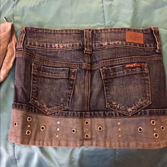 Jean skirt with design - Picture 3 of 3