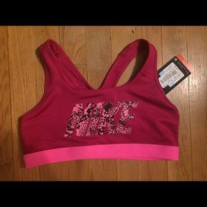 NEW! Pink nike sports bra
