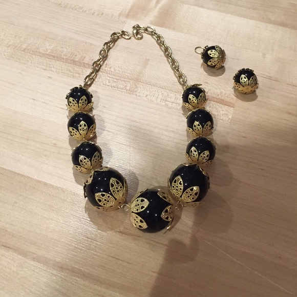 Necklace set